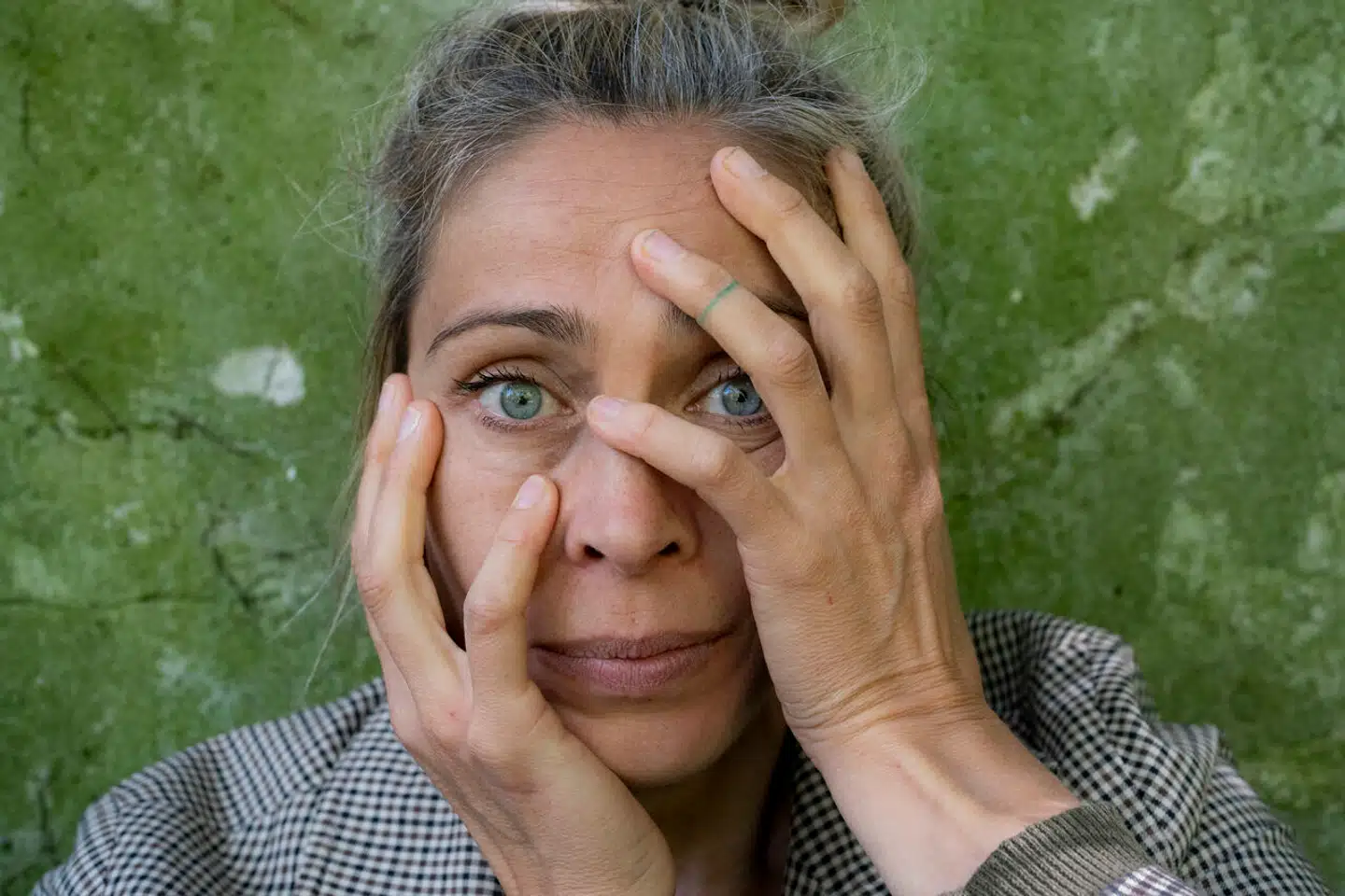 Spørger man Laura Drasbæk, om hun nogensinde har været virkelig bange, så er svaret ja. Hun og hendes daværende mand var virkelig bange, da deres andet barn tre måneder gammel skulle gennemgå en omfattende operation på Rigshospitalet. Det gik heldigvis godt.