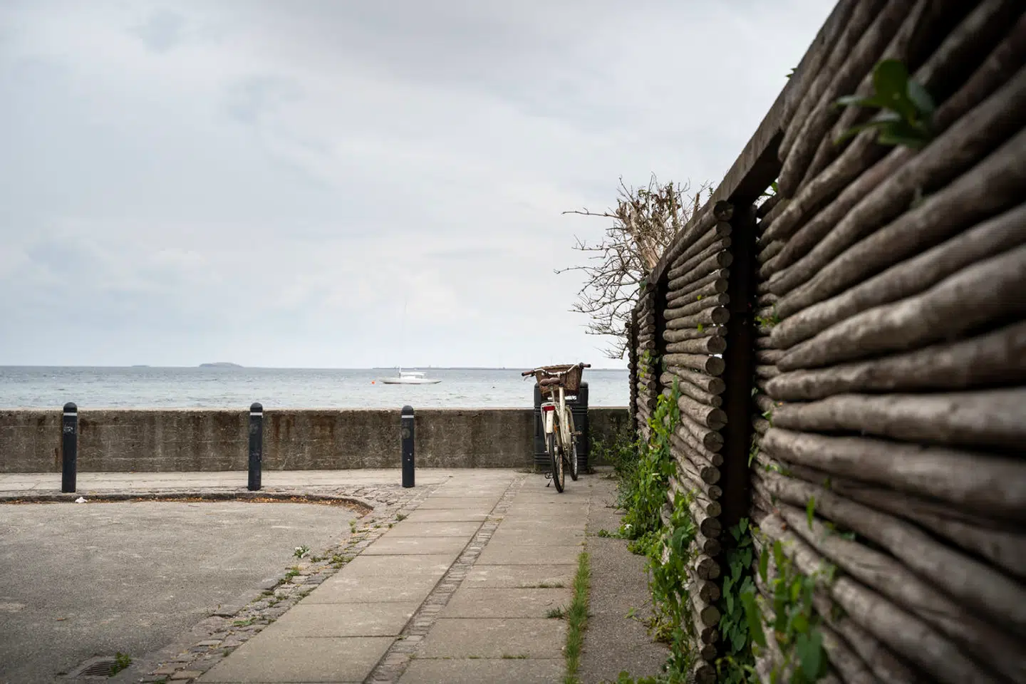 Her ses enden af Sigridsvej i Hellerup, hvor en indædt konflikt lige nu udspiller sig.