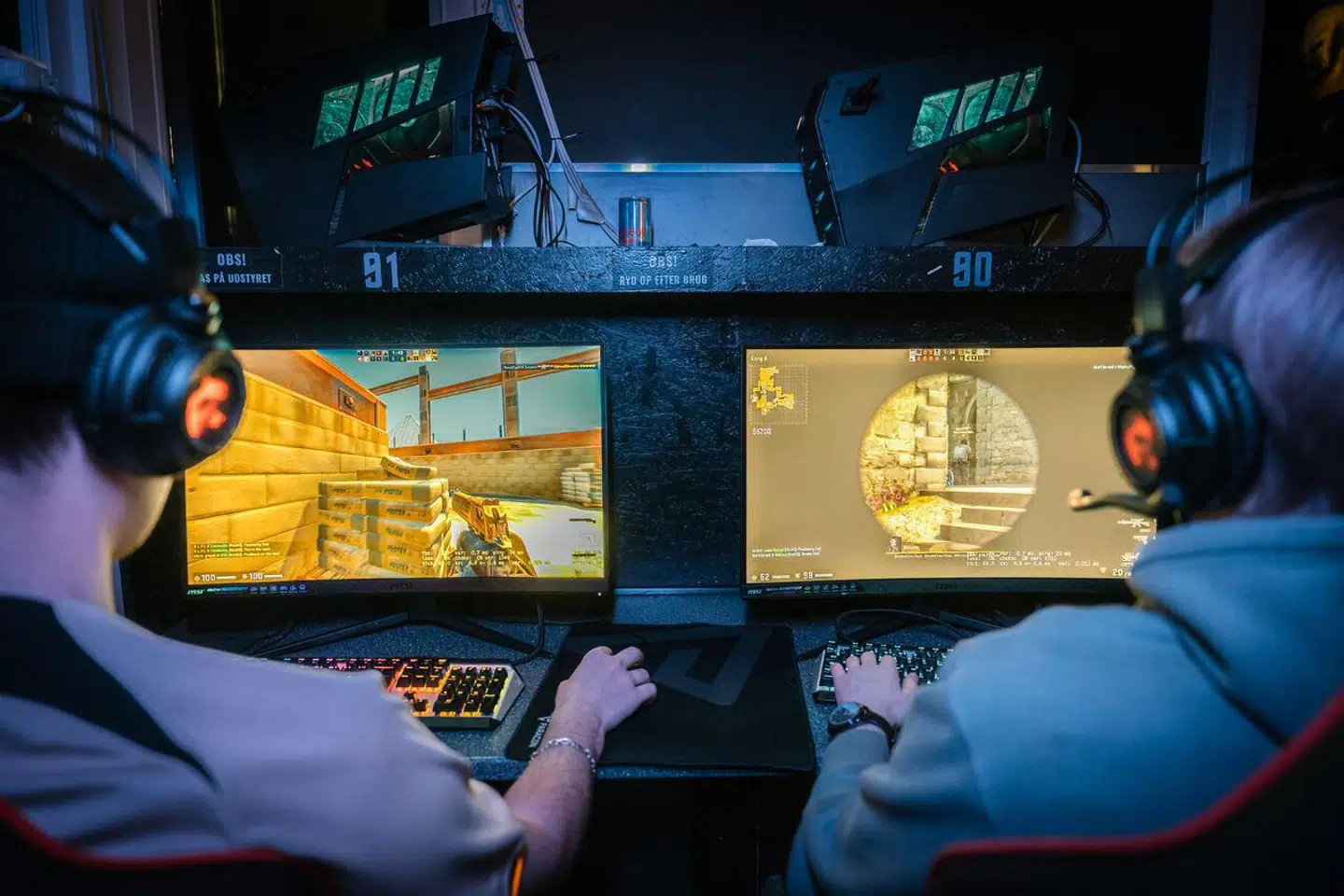 »Allerede i 2017 fortalte Medieudviklingsrapporten, at 96 procent af alle 13-19-årige drenge gamer, og at mange piger også gamer. Men dette betyder vel ikke, at 96 procent af drengene nu er usunde voksne?« skriver Mie Lange Lund og Jakob Seierø.