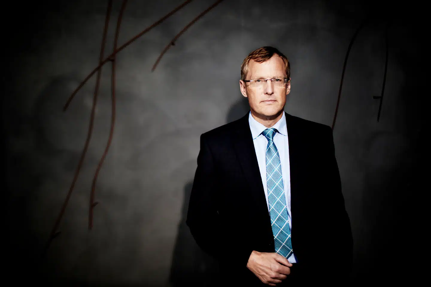 Steen Michael Erichsen er ikke længere administrerende direktør for Velliv. Han var topchef i 15 år, men han har har foretaget en disposition i forhold til sin private opsparing, som ikke er forenelig med stillingen, lyder det i en meddelelse fra Velliv.