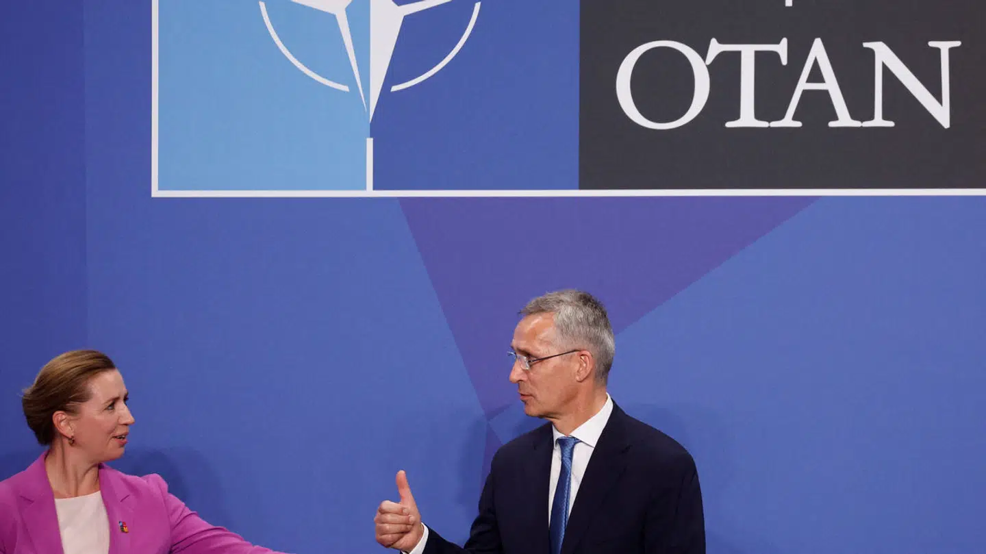 Norske Jens Stoltenberg skulle egentlig være stoppet som NATOs generalsekretær allerede. Men på grund af krigen er hans mandat blevet forlænget. På det seneste er også Danmarks statsminister, Mette Frederiksen, blevet nævnt som en mulig afløser.