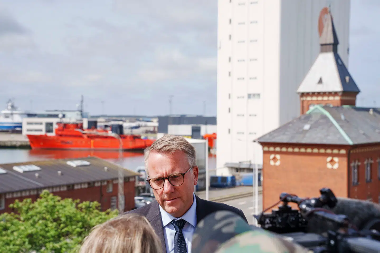 Forsvarsminister Morten Bødskov og formand for Esbjerg Havn Søren Gade holder pressemøde om Esbjerg Havn som NATO-knudepunkt fredag den 20. maj 2022.