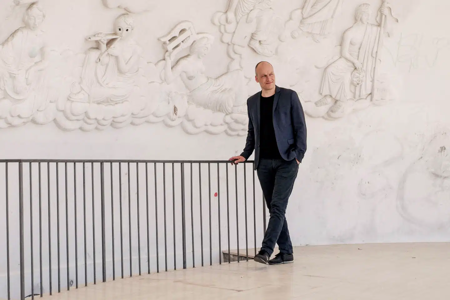 »Med SFs forslag, som Pelle Dragsted forsvarer, ville alle lige fra Stadil Sparekasse, e-banken, privatbanken, investeringsbanken til Danske Bank (der i øvrigt tager en tredjedel af de nystartede virksomheder ind som kunder) blive tvunget til at åbne konti for erhvervsdrivende uden undtagelse,« skriver Lars-Christian Brask, MF og erhvervsordfører, Liberal Alliance