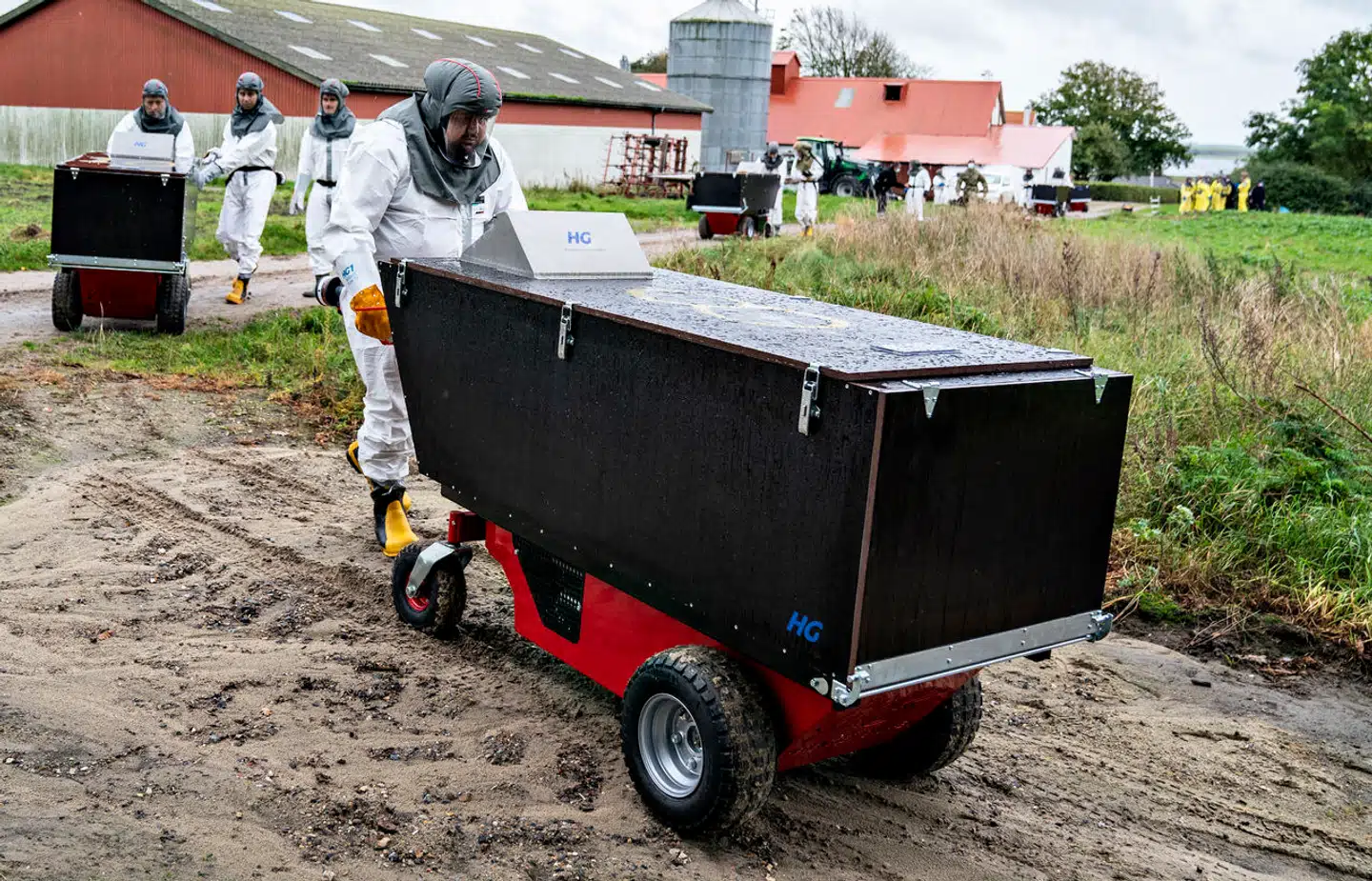 Fødevareministeriet har trukket en advarsel til kontorchef Paolo Drostby tilbage i forlængelse af minksagen.