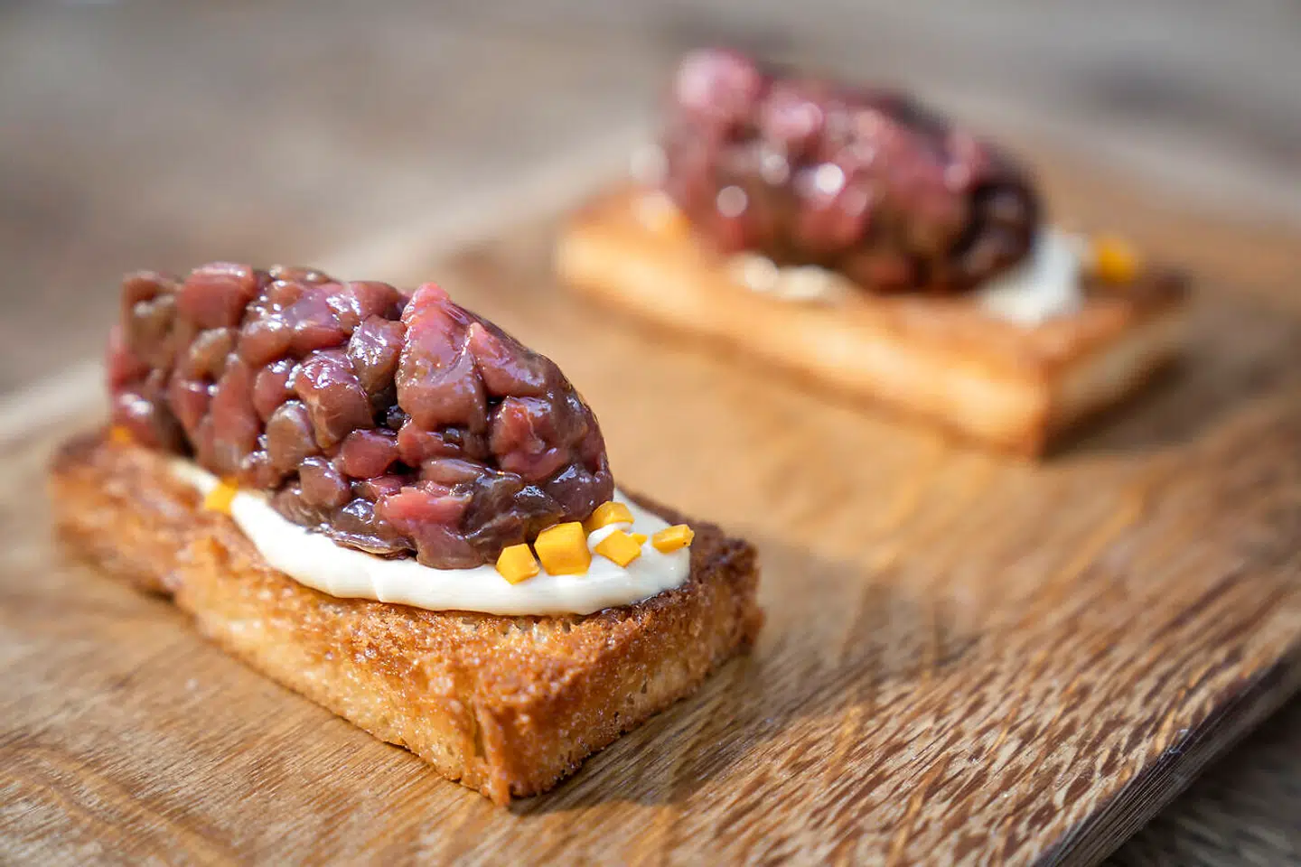 Restaurant Il Buco. Njalsgade 19C, 2300 København S. Her tatar.