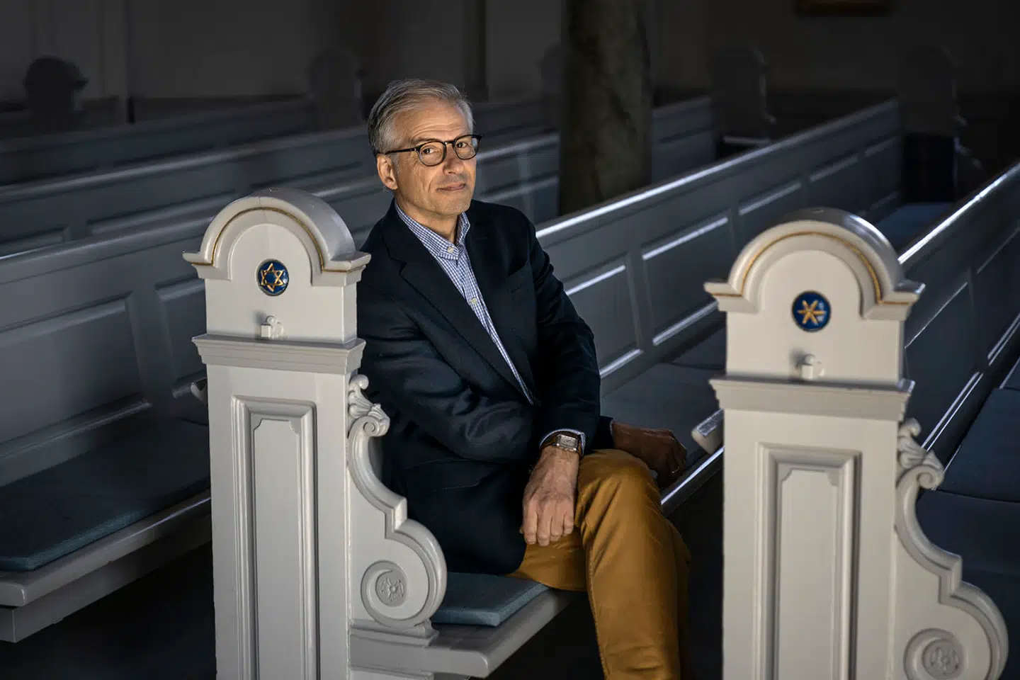 »Da jeg var ung, havde jeg tykt mørkt hår – i dag har jeg tyndt gråt hår – og i en periode havde jeg hestehale. Jeg lod den vokse ud, da jeg boede i Paris i 1984, og det var dengang så usædvanligt, at når jeg mødte en anden mand med hestehale, så hilste vi på hinanden, ligesom motorcyklister gør,« fortæller Michael Brautsch.