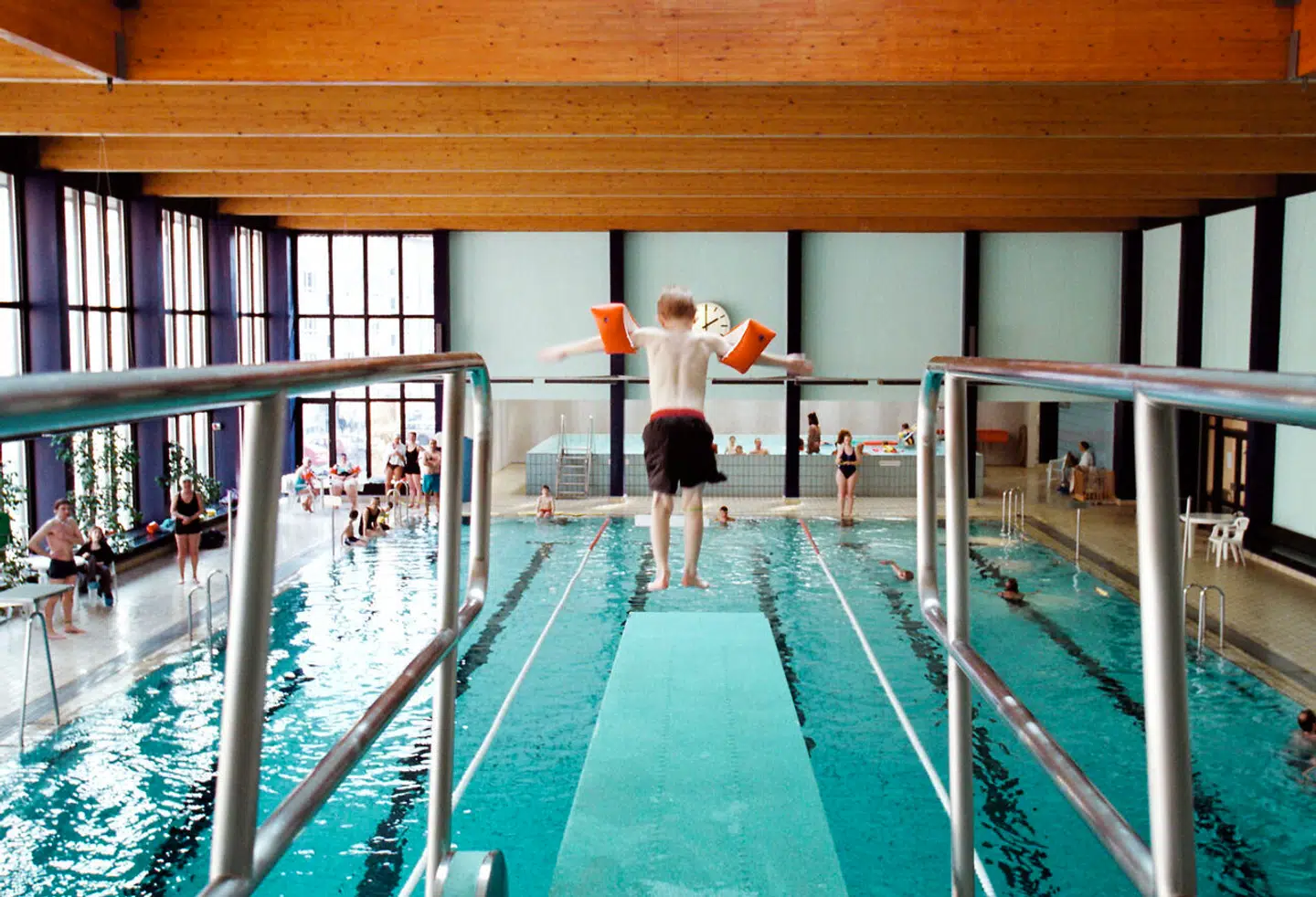 Det endnu uvist, hvornår man igen kan hoppe på hovedet fra vippen i Frankrigsgade Svømmehal på Amager. Arkivfoto.