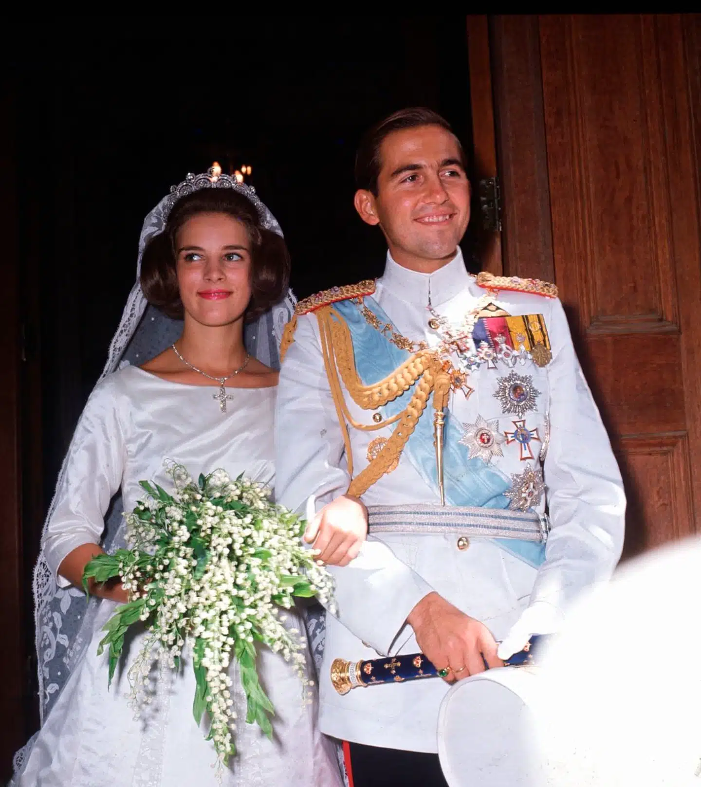 Mens alt endnu var idyl: Prinsesse Anne-Marie af Danmark blev i september 1964 viet til kong Konstantin af Grækenland. Tre år senere var parret på flugt ud af landet med blot et par hurtigt pakkede kufferter.
