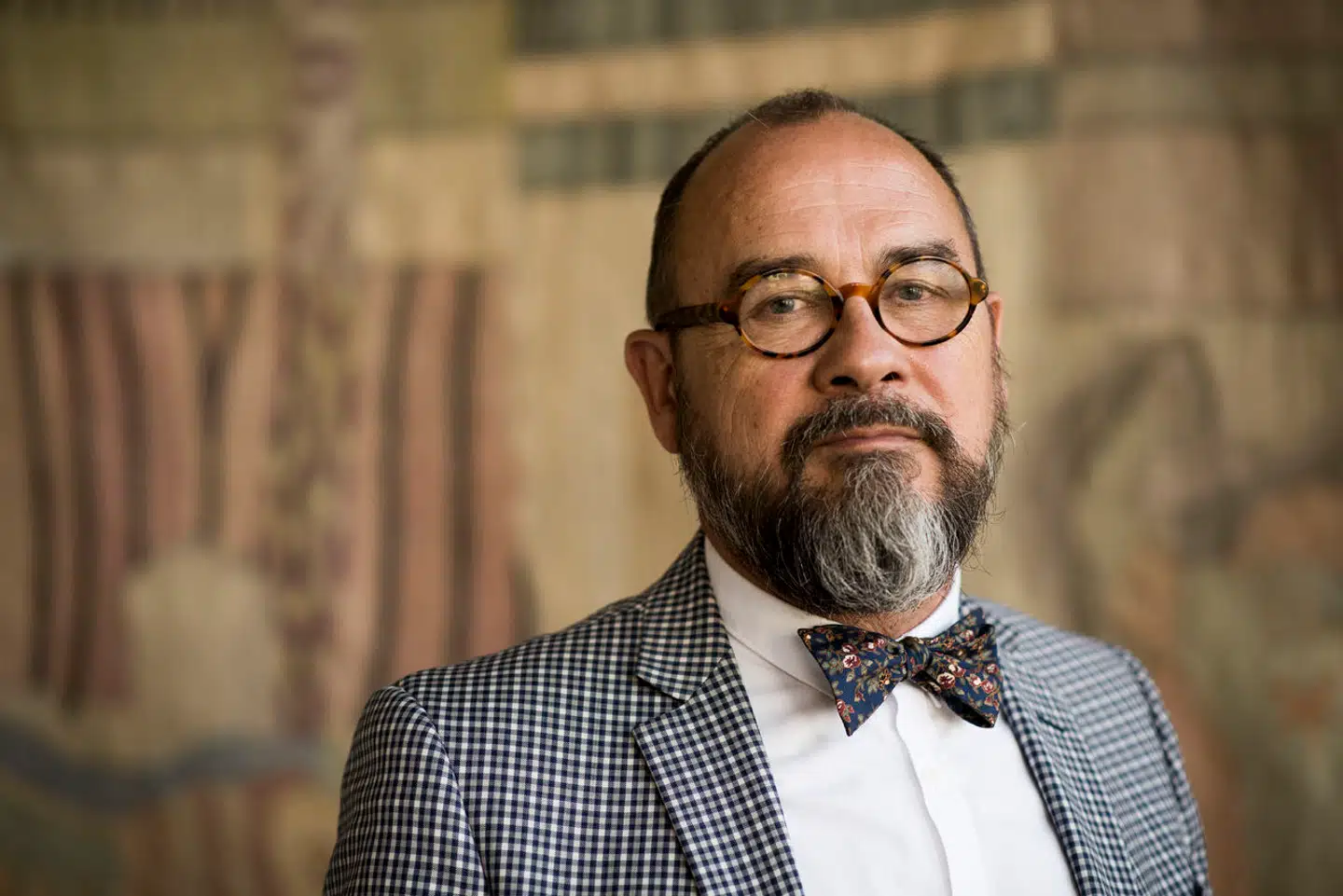 Tidligere chefdirigent for DRs Pigekor, Michael Bojesen, står nu i spidsen for DK4s nye musikprogram »Så syng da Danmark«. En ansættelse, som kommer i kølvandet på en række krænkelsessager.