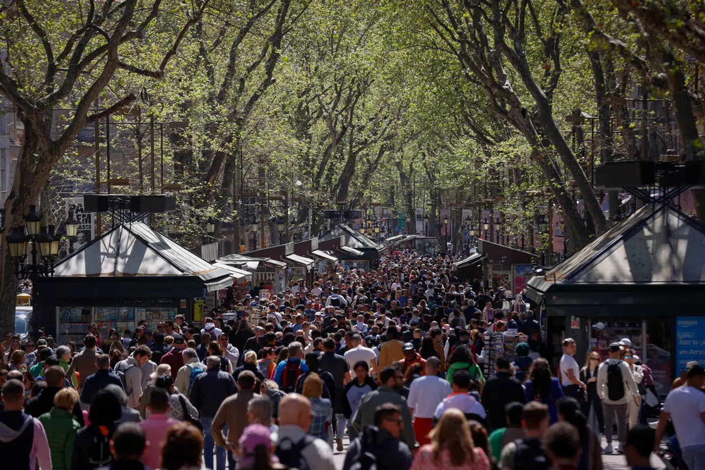 Ramblas-strøget påskelørdag. Turisterne er tilbage i Barcelona.