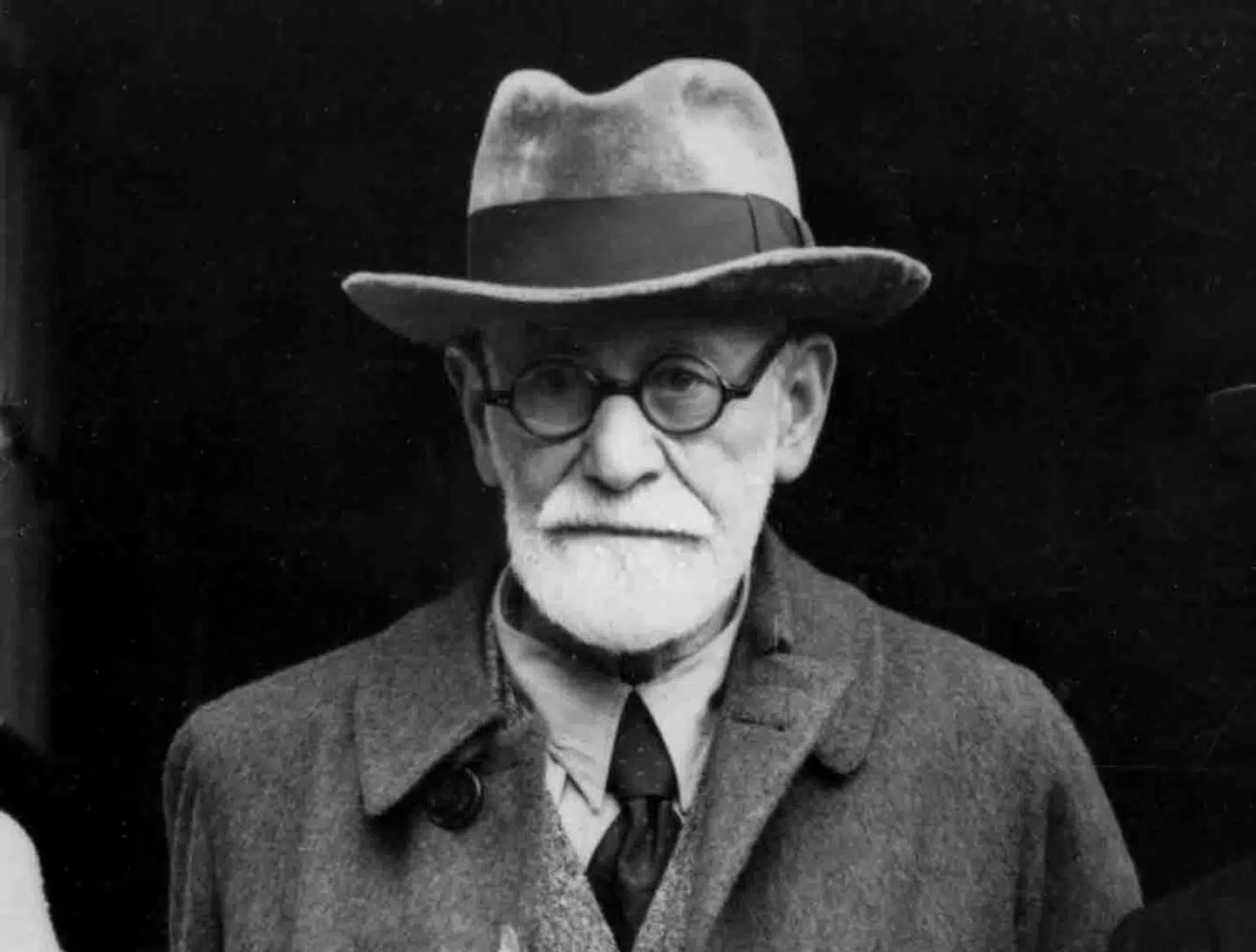 Sigmund Freud var med til at definere sorgen som opdelt i faser. Den tankegang var dominerende frem til 1990erne.