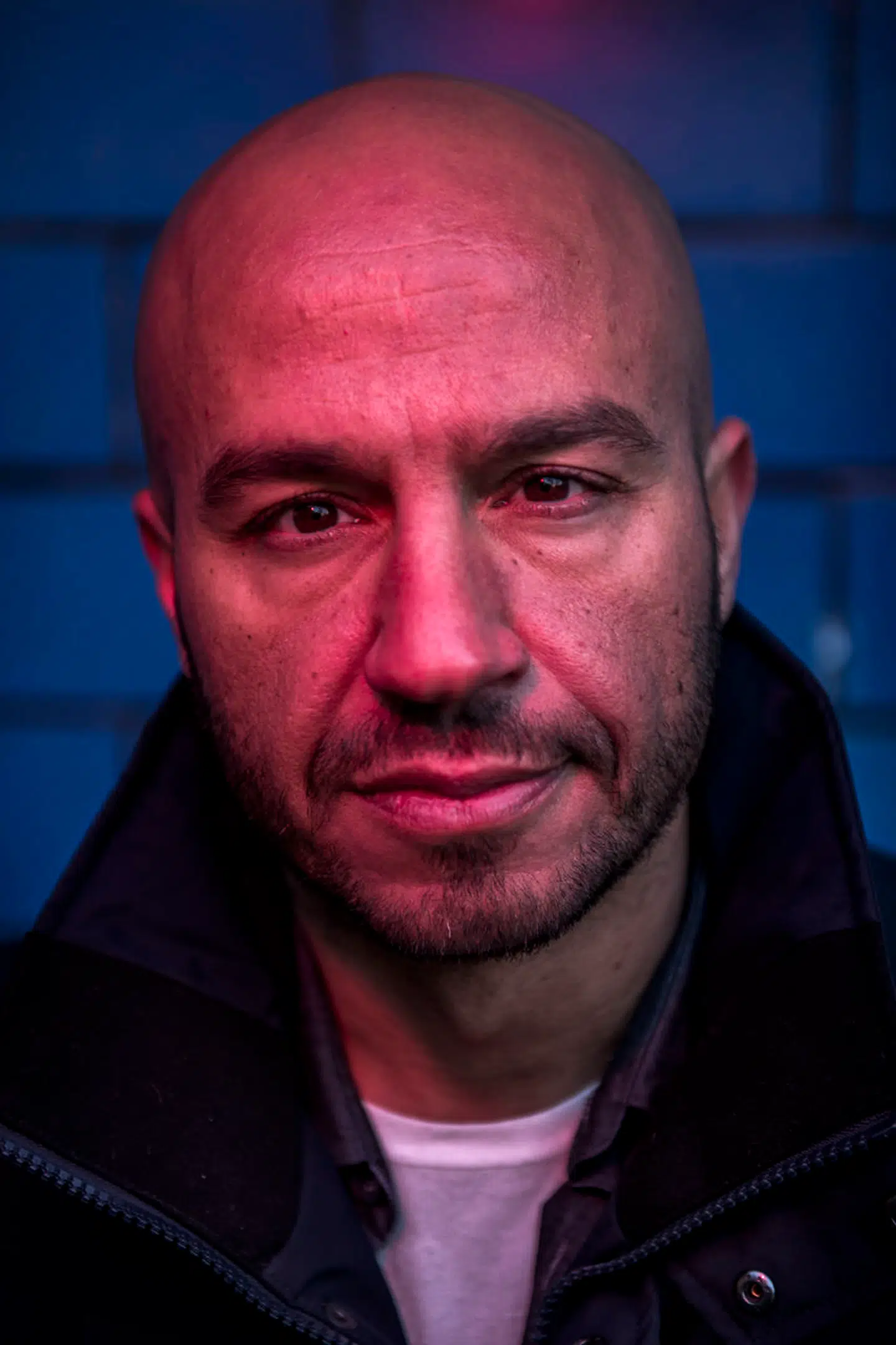 Da Dar Salim havde hovedrollen i »Underverden«, var det første gang, en brun mand var helten på en filmplakat. I dag har den danske skuespiller fået foden indenfor i Hollywood.