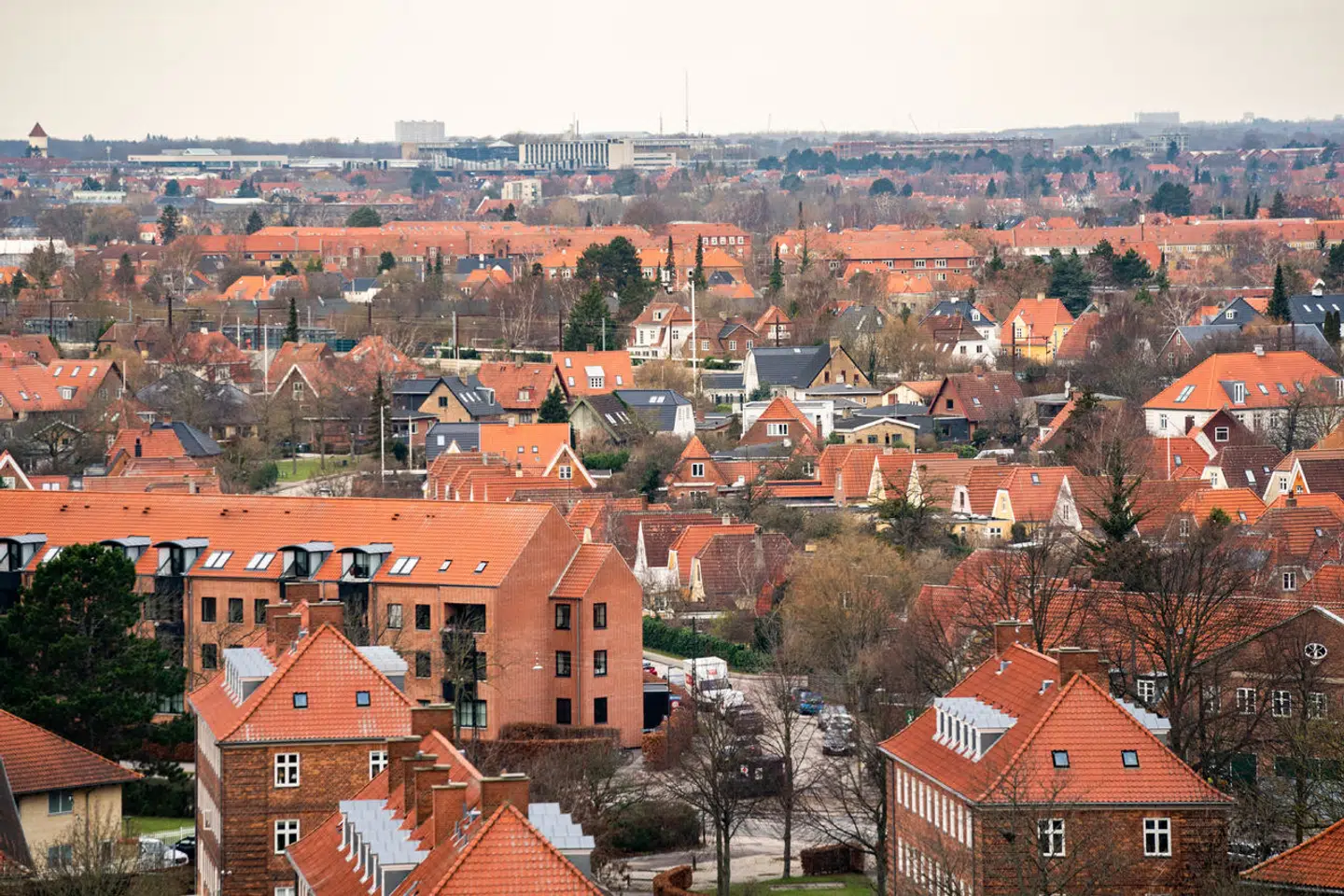 Boligpriserne falder i hele EU – men Danmark tager det absolut største dyk.
