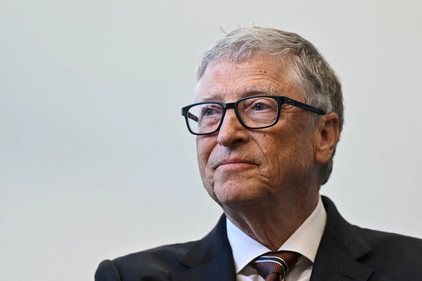 Bill Gates har ikke lagt skjul på sin begejstring for kunstig intelligens. Han har beskrevet teknologien som revolutionerende på linje med internettet og mobiltelefonen.