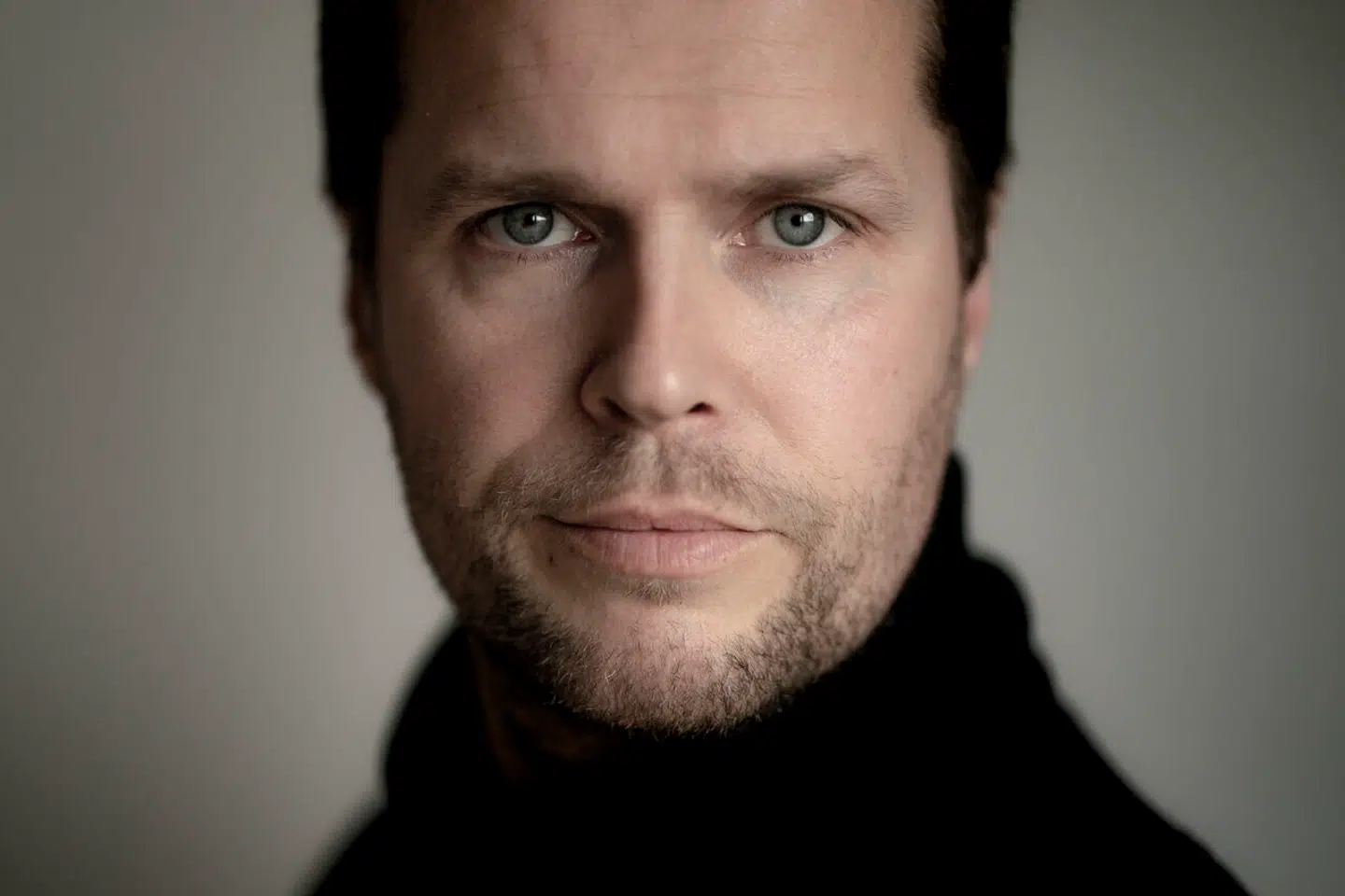 Kernefamilien har kun eksisteret i en forsvindende kort periode af menneskets eksistens. Alligevel bruger vi den som pejlemærke i vores tilværelse, siger Henrik Hvenegaard Mikkelsen.