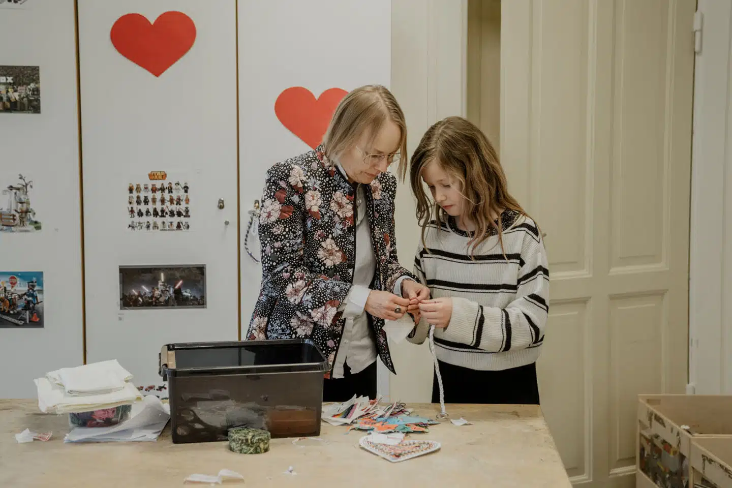 Louise Steen Nilsson har arbejdet i SFO på Frederiksberg i 15 år. Da hun begyndte, kunne man tage børnene med i svømmehallen eller skoven. SFOer og fritidshjem har mistet milliarder de seneste ti år.