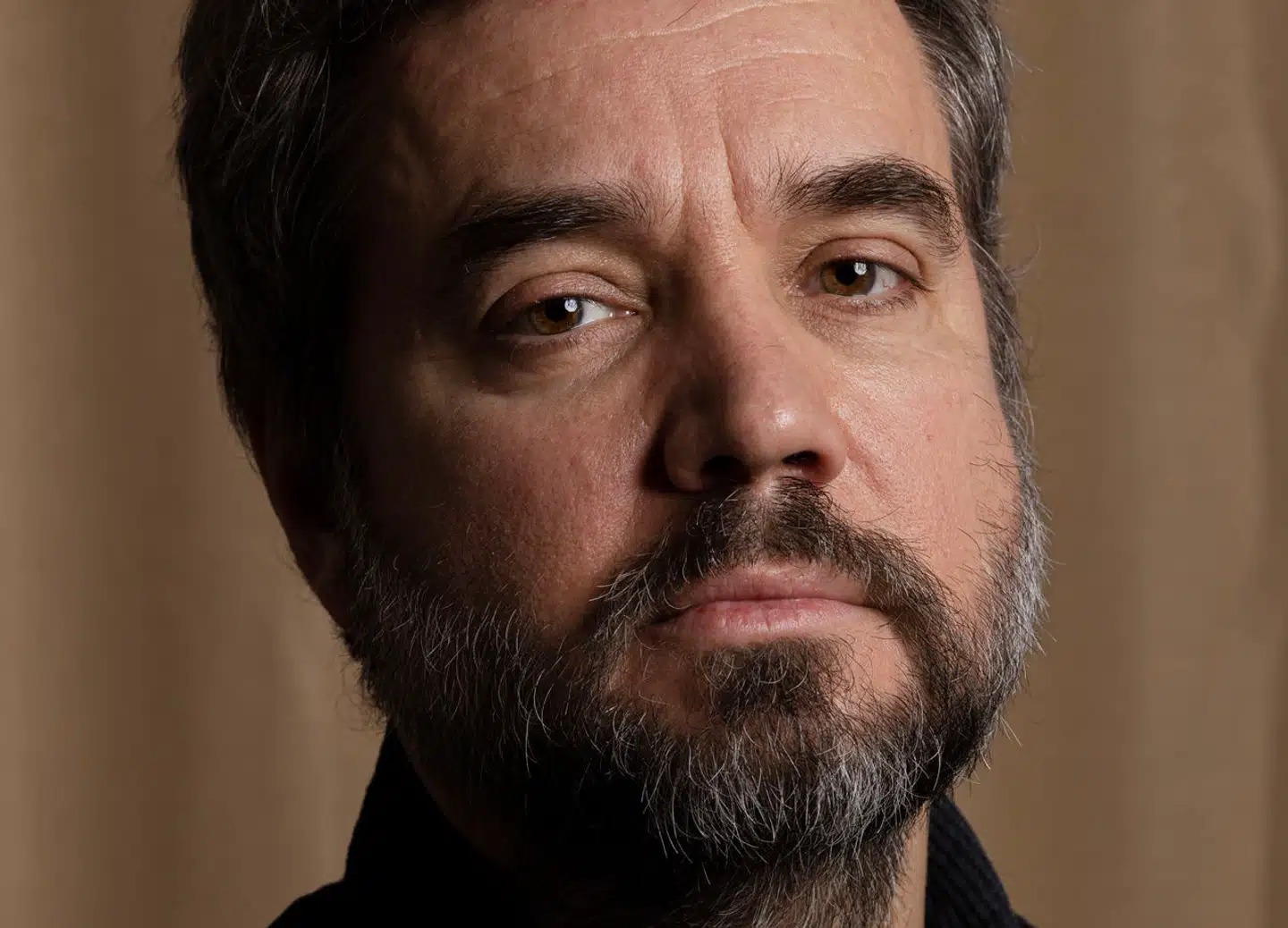 Dokumentarfilminstruktør Christoffer Guldbrandsen har netop haft premiere på sin dokumentarfilm om Trumps rådgiver, Roger Stone. Undervejs så han hverken anger eller refleksion, fortæller han til Berlingske.