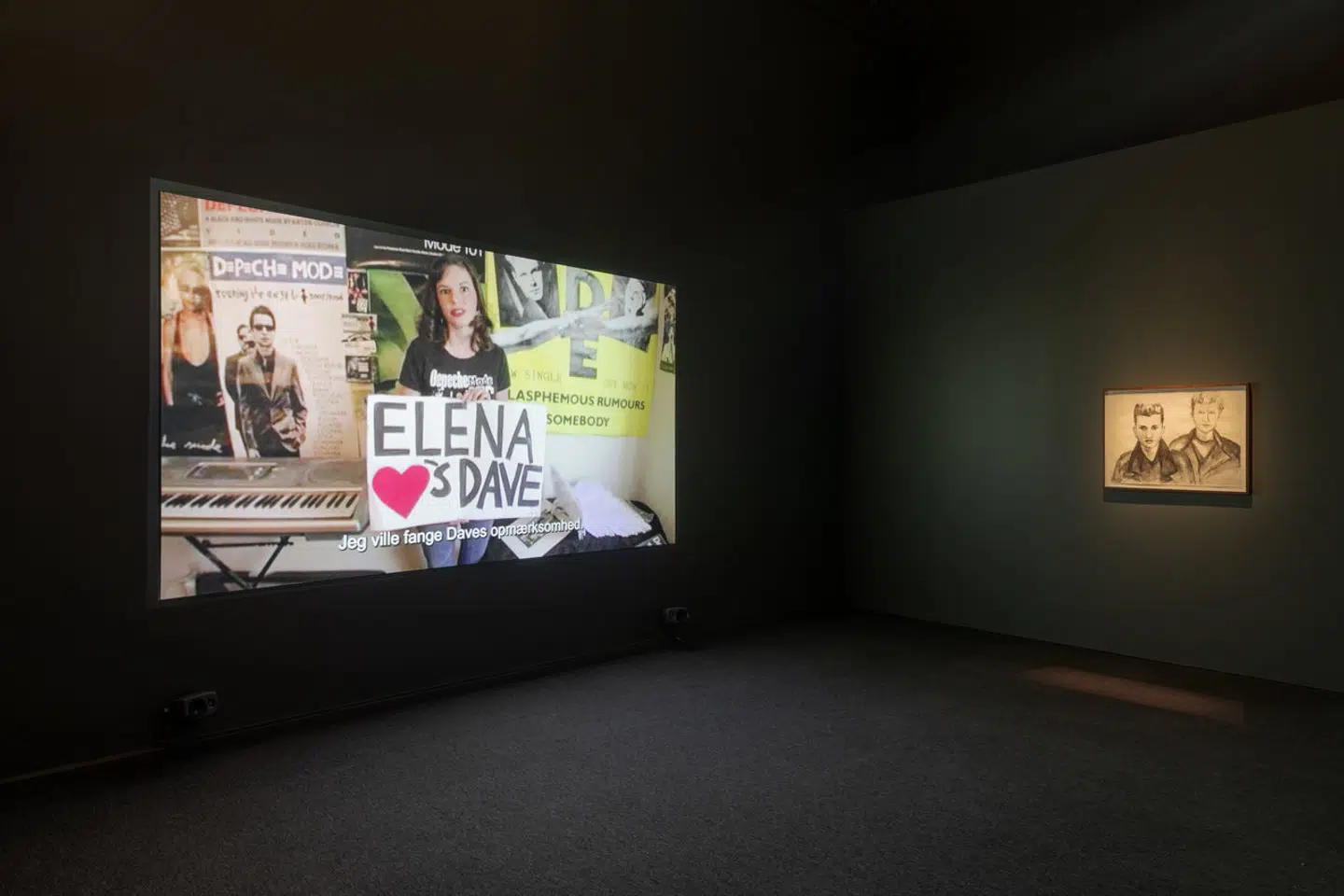 Udstillingens perle er »Our Hobby is Depeche Mode«-dokumentaren, der finder en rørende og virkelig sjov sammenhængskraft i fans fra Iran, Mexico, Los Angeles, Rusland, Tyskland, Rumænien og Storbritannien.