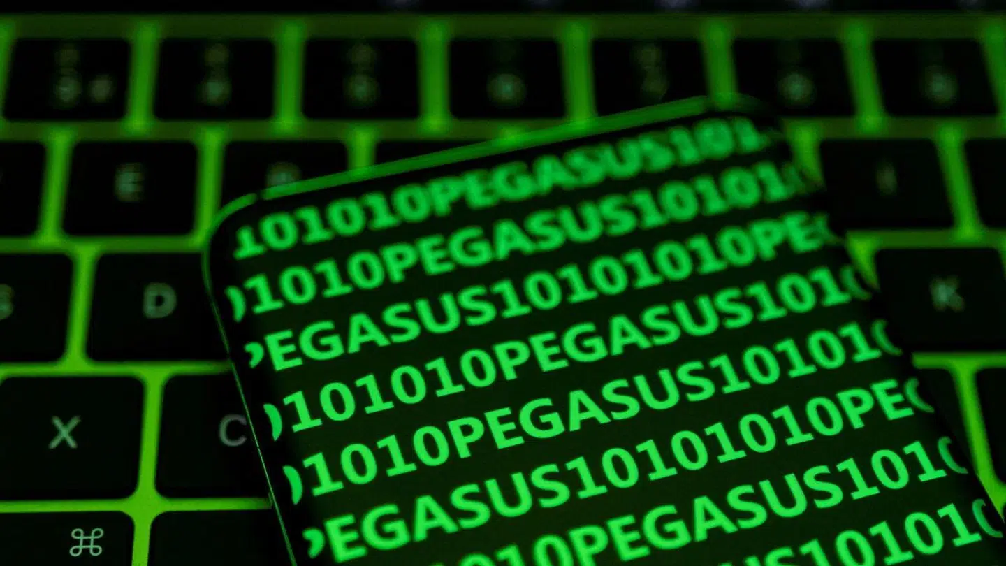 USAs præsident, Joe Biden, begrænsede mandag ved et dekret blandt andet sine efterretningstjenesters brug af kommerciel spionsoftware, som kan bruges til i det skjulte at aflytte telefoner og kopiere alt indhold fra dem. Det israelske Pegasus er et af de omstridte programmer. Modelfoto.