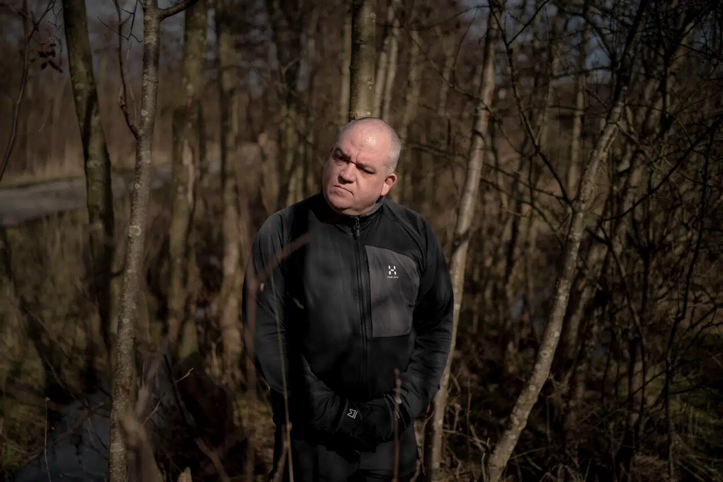 Der bliver færre og færre af sådan nogen som fængselsbetjenten Thomas i vores samfund. Han elsker sit arbejde, men han er træt af vilkårene.