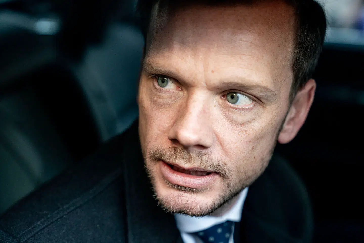 Justitsminister Peter Hummelgaard (S) er på udkig efter ideer til nye måder at straffe kriminelle på for at skåne de fyldte fængsler. Men hans seneste forslag er ikke blevet mødt med udelt begejstring. Arkivfoto: Søren Bidstrup