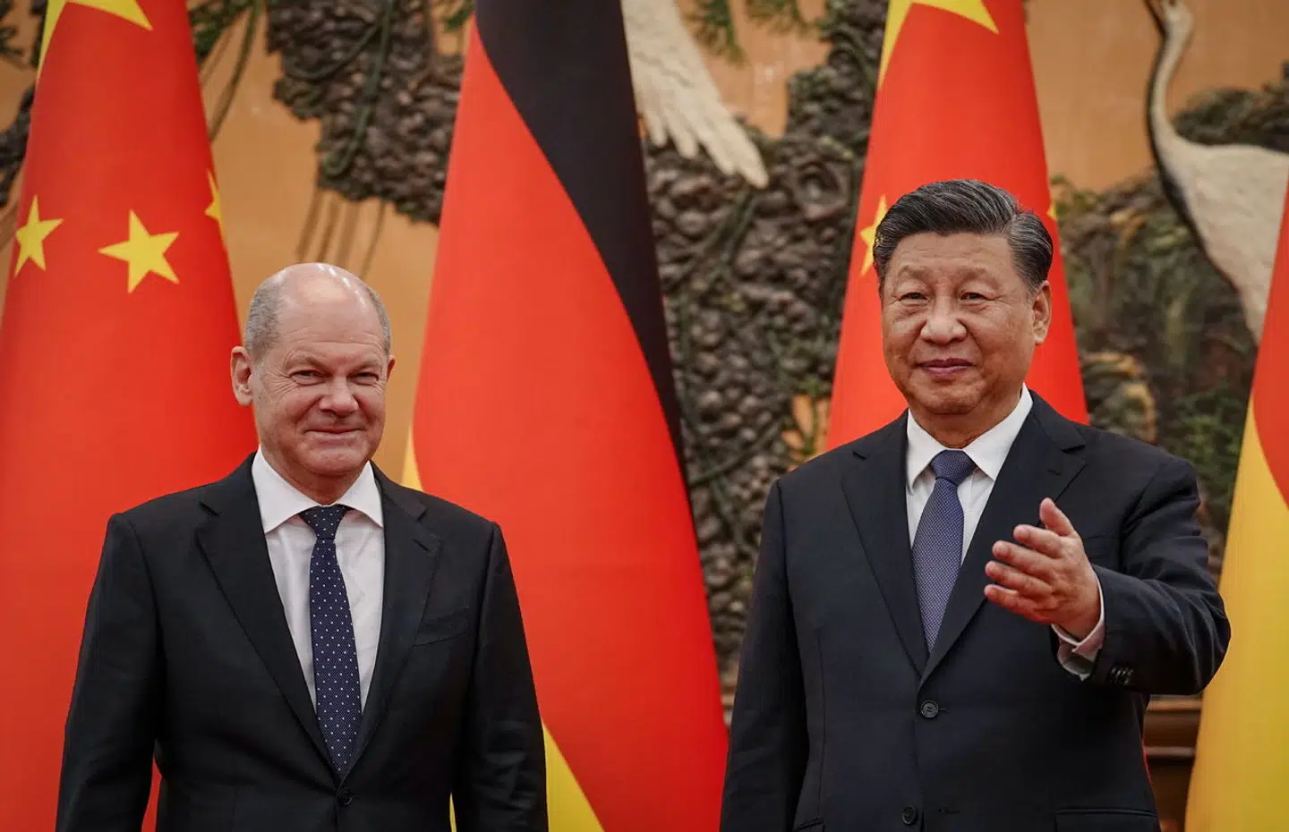 Tysklands kansler, Olaf Scholz, på besøg hos Kinas præsident, Xi Jinping, i november: Amerikanerne mener ikke, at EU-landene lægger nok afstand til Kina.
