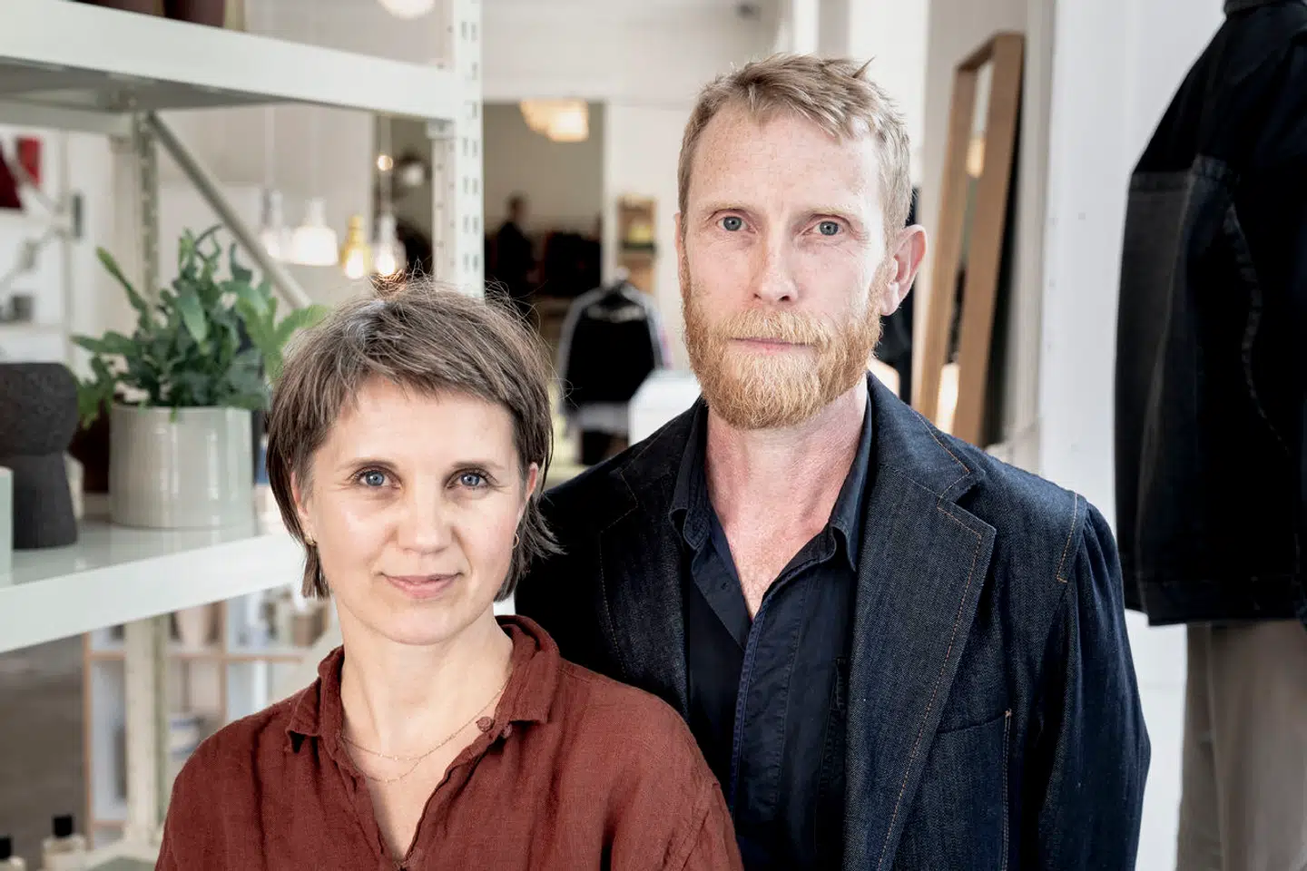 Der er onsdag kl. 12.00 faldet dom i Højesteret i kopisagen mellem keramikeren Anne Black og Netto. Her er Anne Black og hendes mand, Jesper Moseholm, fotograferet i deres forretning på Gammel Kongevej. Arkivfoto: Celina Dahl/Ritzau Scanpix