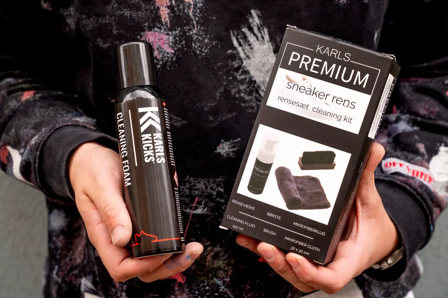 Karl Faurholt er iværksætteren bag Karlskicks, som blandt andet sælger rensekit til sneakers. Pludselig opdagede han, at man i Netto kunne købe »Karls Premium sneaker rens« – et produkt han intet havde med at gøre. Det havde Ronald A/S til gengæld.