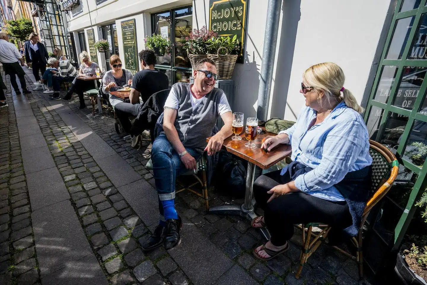 »København er Danmarks hovedstad, hvor der skal være mulighed for at nyde de lyse og lune sommeraftener med en kold fadøl på en af byens mange cafeer eller restauranter,« mener Louise Theilade Thomsen.