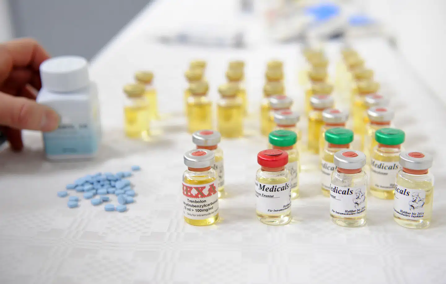 Eksperter skønner, at mellem 44.000 og 58.000 danskere mellem 15 og 60 år bruger eller har brugt de ulovlige anabolske steroider. I omkring hvert tredje tilfælde vurderes det, at der er tale om et misbrug. Arkivfoto: Andreas Gebert/dpa/AP/Ritzau Scanpix