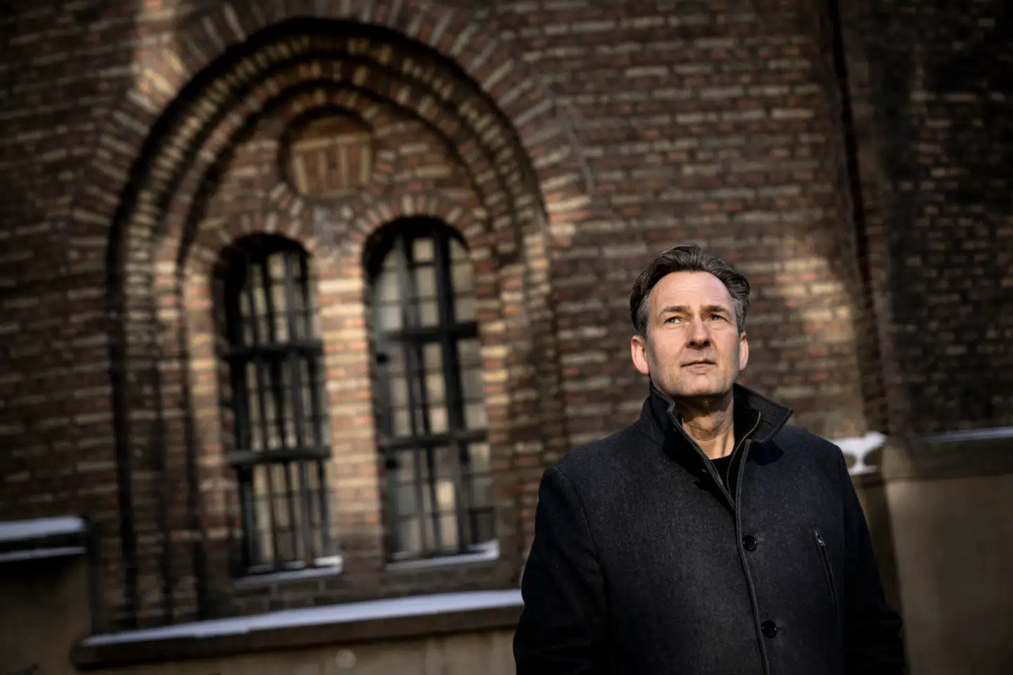 Ulrik Skotte, dansk dokumentarist, som står bag dokumentarserien »Paraplymordet - Historien om Agent Piccadilly«. DR1, NRK og SVT sender alle den nye dokumentar om det såkaldte paraplymord i London. Her fokuseres der på den dansk-italienske statsborger Francesco Gullino. Han var agent for det bulgarske efterretningsvæsen og mistænkes for at stå bag mordet.