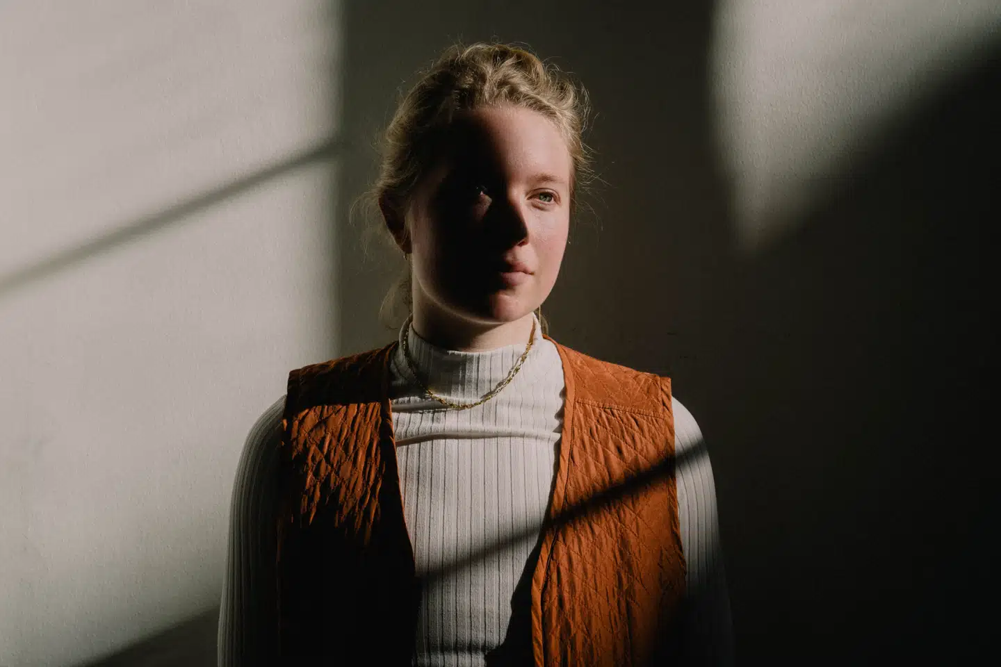 Krisen har ramt. Og i særlig grad de unge. Selvom det er og har været hårdt, har den alligevel været en løftestang og skabt grobund for forandring. 22-årige Hannah Asmann knækkede koden til sin økonomi.