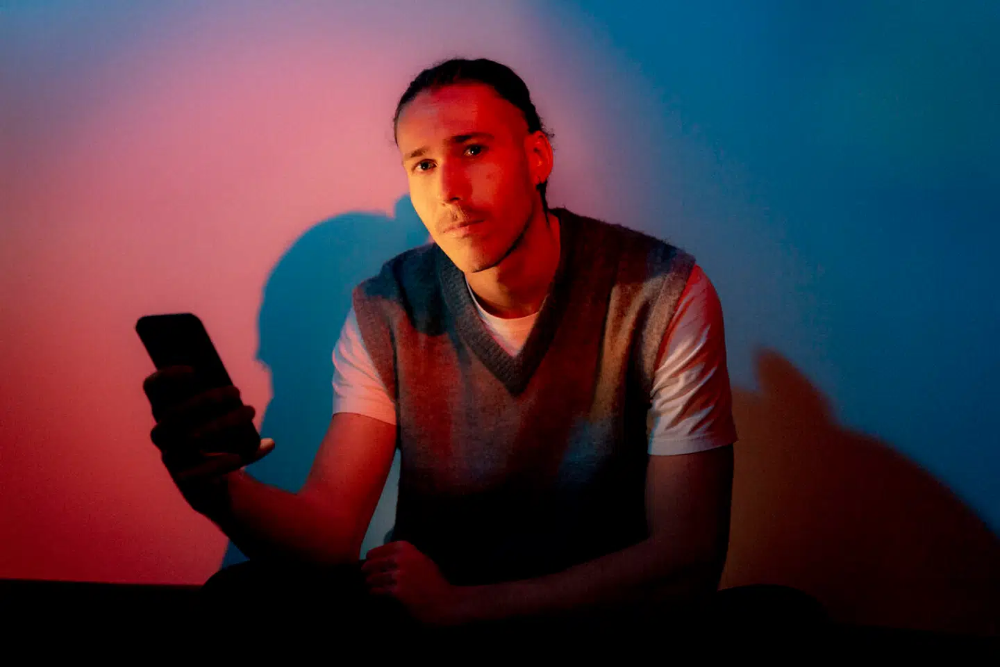 Siden 2006 har mobiltelefonen fulgt mig overalt. I sidste uge kiggede jeg på den i 15 timer og 18 minutter, men jeg aner ikke hvorfor.