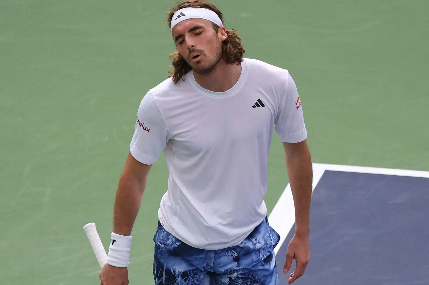 Stefanos Tsitsipas blev slået ud i anden runde af Indian Wells af den useedede australier Jordan Thompson. Harry How/Ritzau Scanpix
