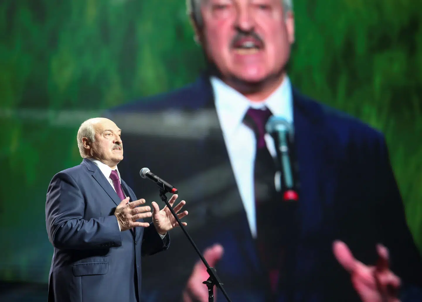 Belarusian President Alexander Lukashenko speaks at the forum of Union of Women in Minsk, Belarus September 17, 2020. Aleksandr Lukasjenko annoncerer grænselukninger og siger, at han ikke ønsker, at Hviderusland, Polen og Litauen forvandles til et teater af militæroperationer. Det skriver Ritzau, fredag den 18. september 2020.. (Foto: TUT.BY/Ritzau Scanpix)