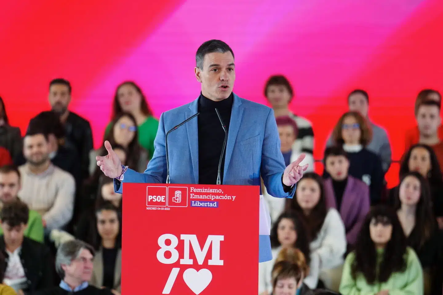 Spaniens premierminister, Pedro Sánchez, annoncerede lørdag på et møde forud for kvindernes internationale kampdag en ny lov, der skal gennemtvinge ligestilling i styrende organer, både politisk og i erhvervslivet.
