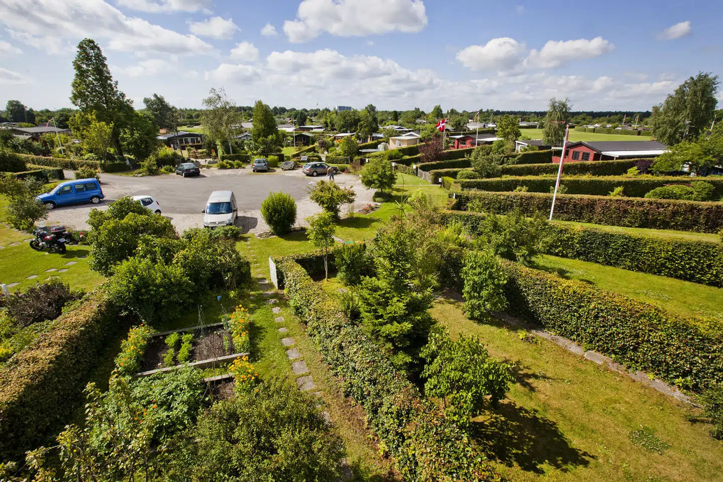 I Ballerup har man besluttet at sætte hårdt mod hårdt for at bremse helårsbrug af kolonihavehuse. Arkivfoto: Søren Bidstrup
