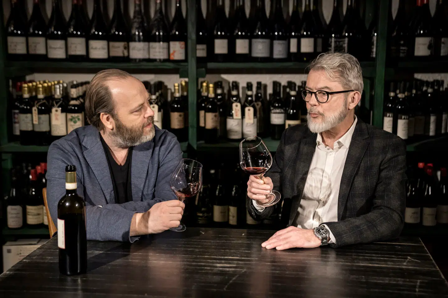 Søren Jacobsen Damm og Søren Frank, mad- og vinredaktør på Berlingske er værter på podcasten »Søren Franks vinkælder«. Søren Frank smager hver uge en lille håndfuld vine sammen med madanmelder og litteraturredaktør Søren Damm.