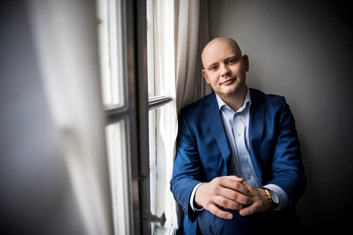 »Jeg går ind for ligestilling og mangfoldighed i det danske samfund. Man skal have de samme muligheder for at udfolde sig og få succes, uanset ens køn, eller om man har den ene eller anden hudfarve. Det har man ikke i dag,« skriver Jakob Engel-Schmidt (M).