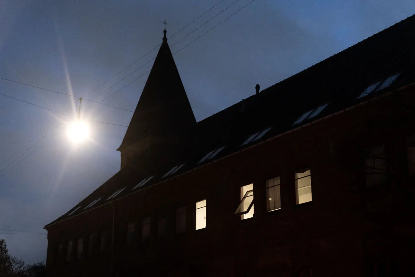 Den daværende formand for forældregruppen, Marianne Eilsøe Munksgaard, kritiserer i dag håndteringen af den sag, der ramte Niels Steensens Grundskole og Gymnasium i 2017. »Jeg oplevede, at skolen kom til at fokusere på at kontrollere sagen og at dække det til.«