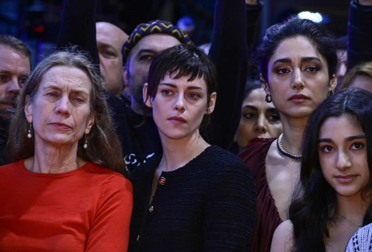 Berlinalens direktør, Mariette Rissenbeek, deltog lørdag ved en støtteaktion for de iranske demonstranter. Ved siden af hende stod den amerikanske skuespillerinde Kristen Stewart samt den iransk-franske skuespiller Golshifteh Farahani. Begge sidder i festivalens jury.