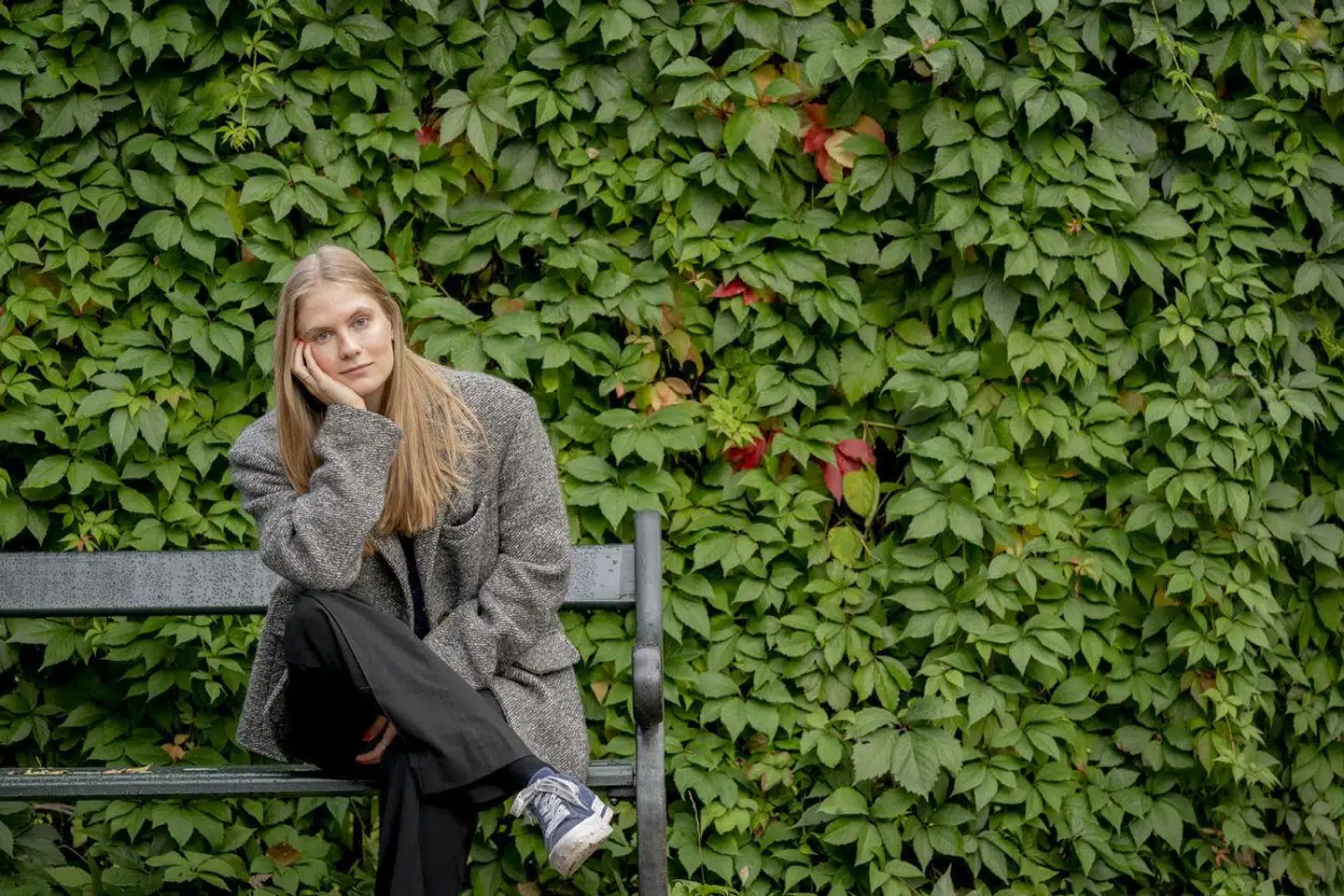 Feministiske økonomer rejste for 30 år siden en kritik, som i modsætning til, hvad Emma Holten (her afbilledet) siger, blev taget til efterretning. Økonomerne analyserer i dag omsorg i familien, sundhedsvæsenet og kulturens rolle i at forklare vedvarende ulighed mellem mænd og kvinder, skriver Anne Sophie Lassen.