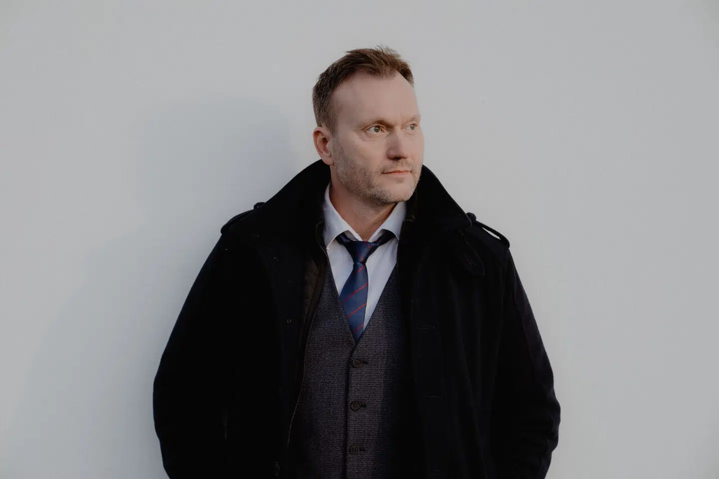 »I gamle dage i et normalt borgerligt parti ville en formand naturligvis for længst have bedt sin næstformand om at trække sig, når hun blev en belastning, men det er ikke sket. Tværtimod,« skriver Jarl Cordua i dette portræt af den nye ledelse i Nye Borgerlige. Afbilledet er formand Lars Boje Mathiesen.