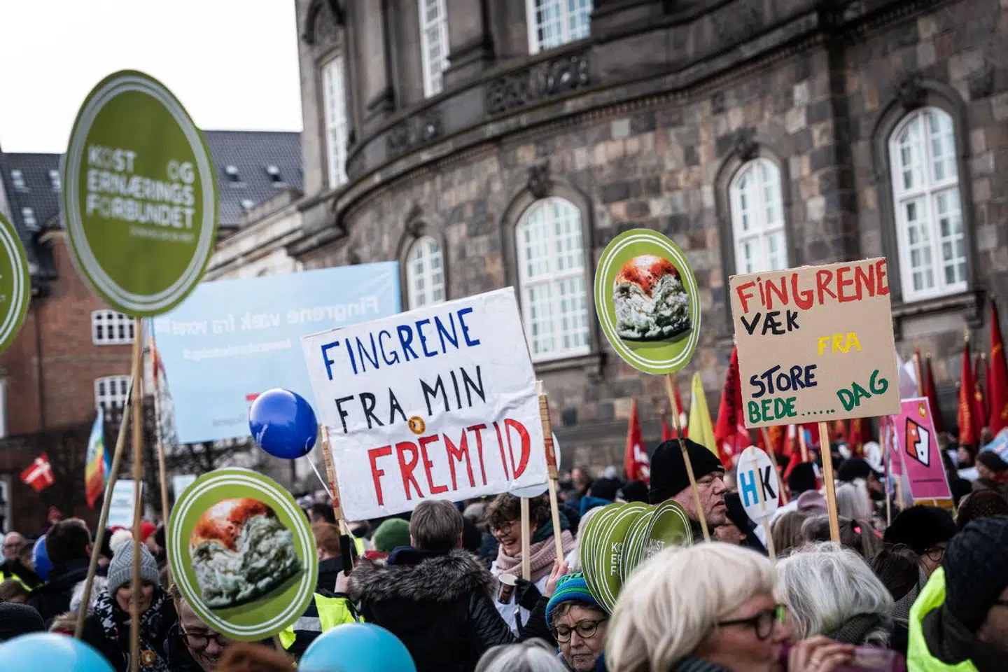 Balladen om store bededag viser tydeligt, at den frie tid for mange danskere betyder langt mere end muligheden for at kunne forbruge noget mere, skriver Gregers Andersen.
