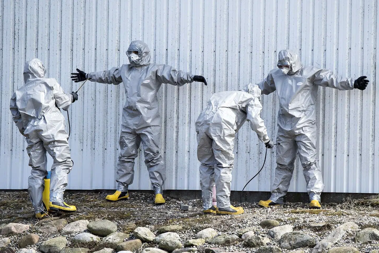 »Hvis Fødevarestyrelsen virkelig ikke har kendt til smitteudbruddet tidligere, tyder det på en påfaldende mangel på årvågenhed og overblik,« skriver Hans Jørn Kolmos og Kjeld Hansen.