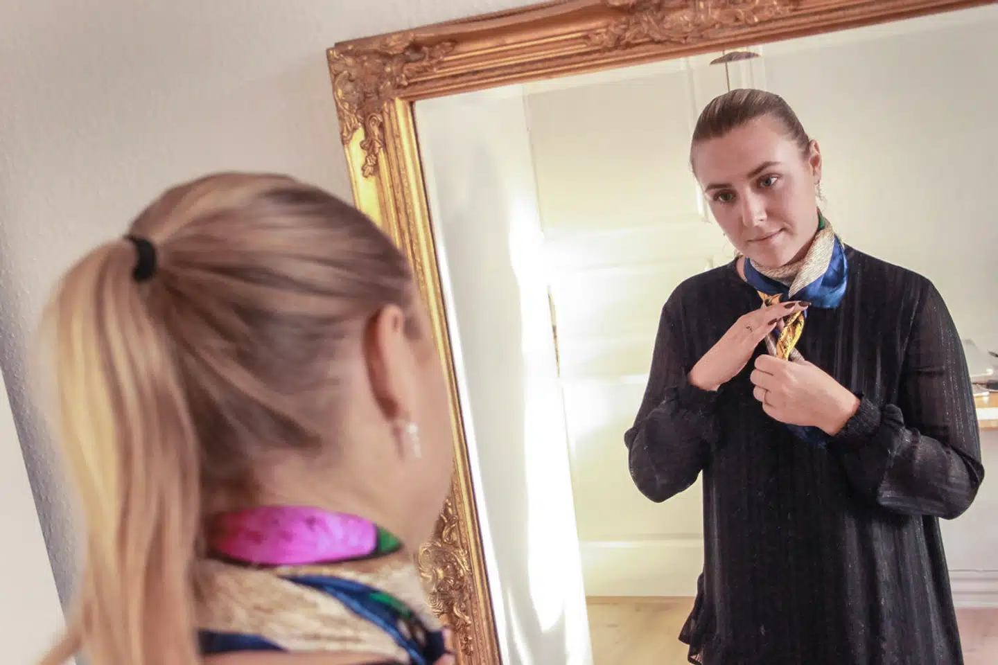 Emma Grønbæk mener ikke, at det er »gratis« at fjerne muligheden for anonymitet i sæddonation og er derfor ikke enig med Nete Eldrup. Ifølge Emma Grønbæk har det været en fordel for hende, at hendes donorfar er anonym.