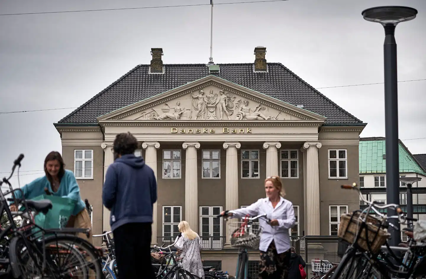 Den lange indfasningstid af Nationalbankens renteforhøjelser hos de danske banker er under al kritik ifølge en række eksperter – og et greb til at klemme de sidste penge ud af kunderne. Arkivfoto: Niels Ahlmann Olesen