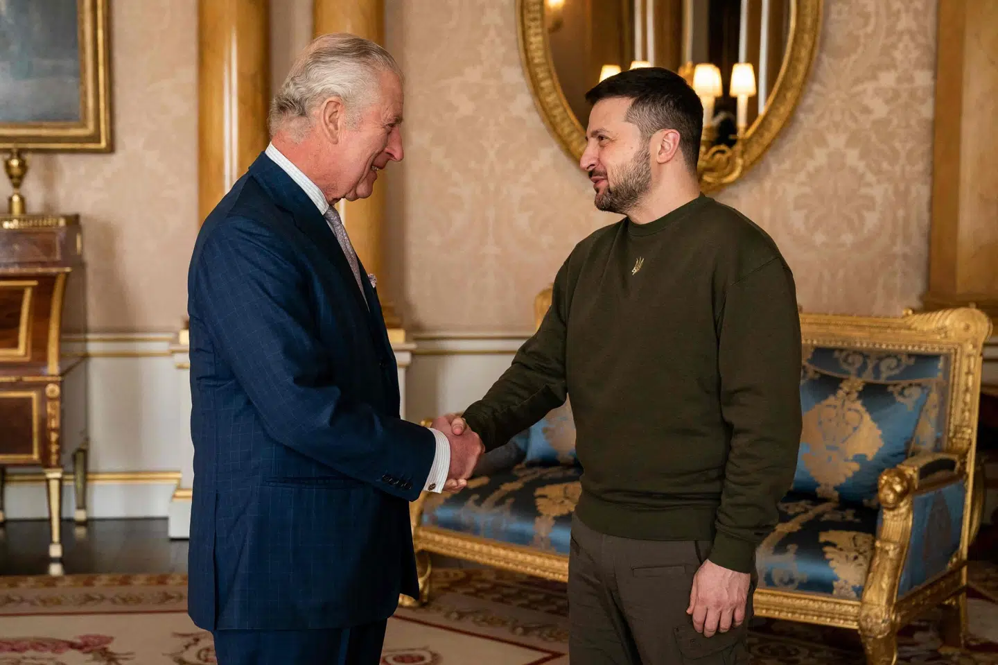 Kong Charles og Volodymyr Zelenskyj mødtes onsdag i Buckingham Palace. Aaron Chown/Ritzau Scanpix