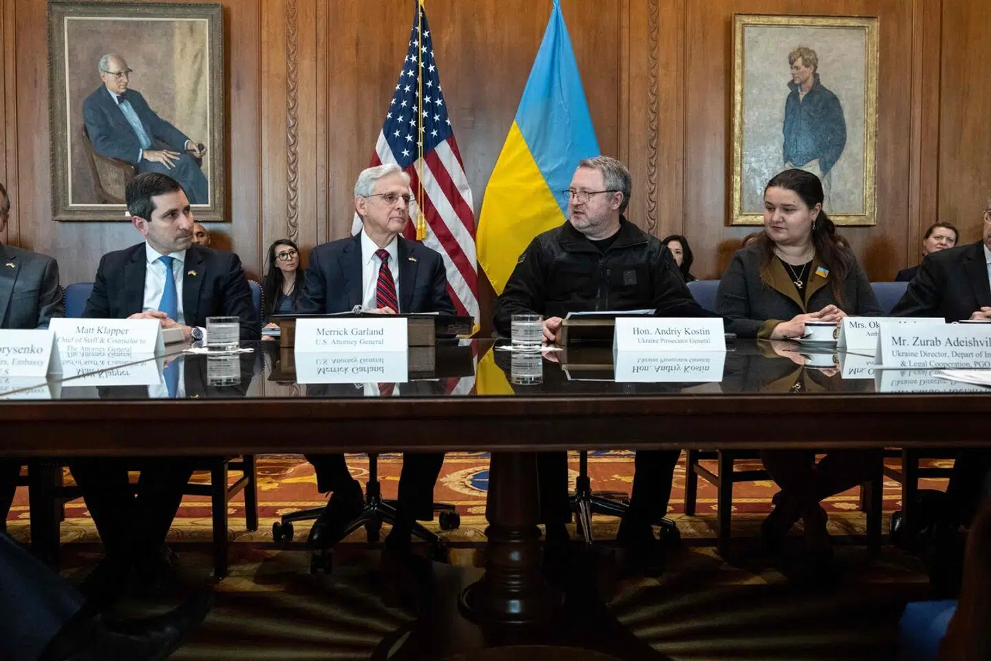 På et pressemøde fredag meddelte USAs justitsminister, at han nu havde givet grønt lys til, at oligarkmidlerne kunne gå til Ukraine-støtte. – Foto: Drew Angerer/Ritzau Scanpix