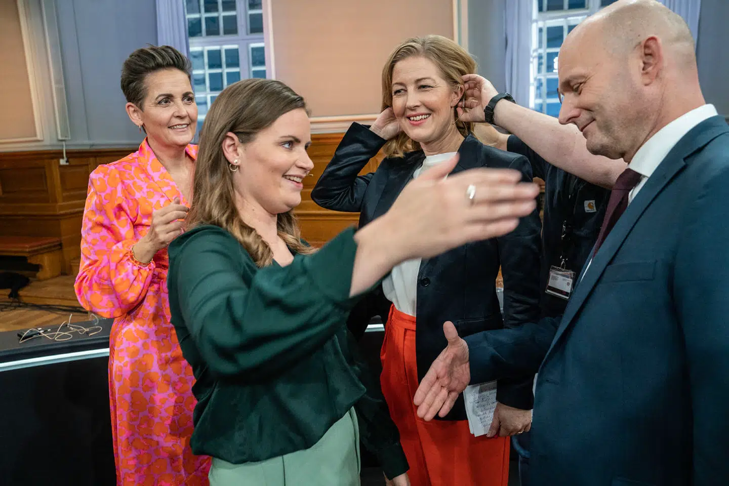 Undlader oppositionen at kræve lovforslaget om at afskaffe store bededag sendt til folkeafstemning, svigter den det ansvar, som den fik med Grundloven i 1953, mener Marianne Wagner.